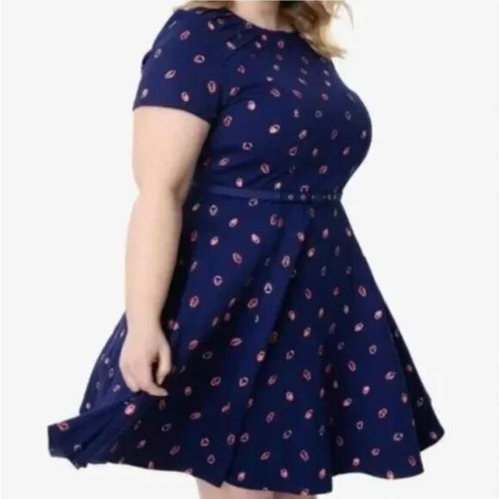 Unique Vintage Gwynnie Bee ladybug Print Dress, 2X - Picture 2 of 13